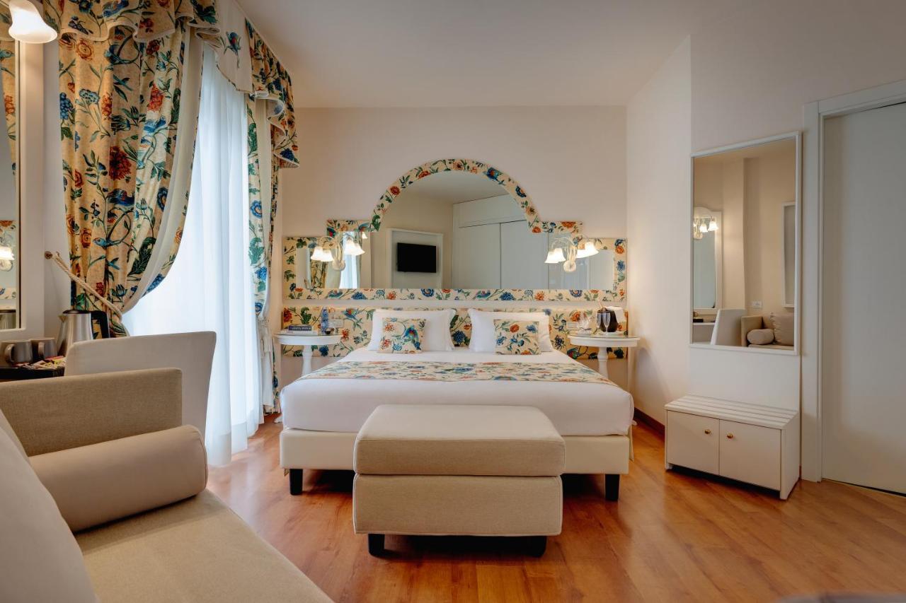Hotel Cavalieri Palace & Suites Lido di Jesolo Eksteriør billede