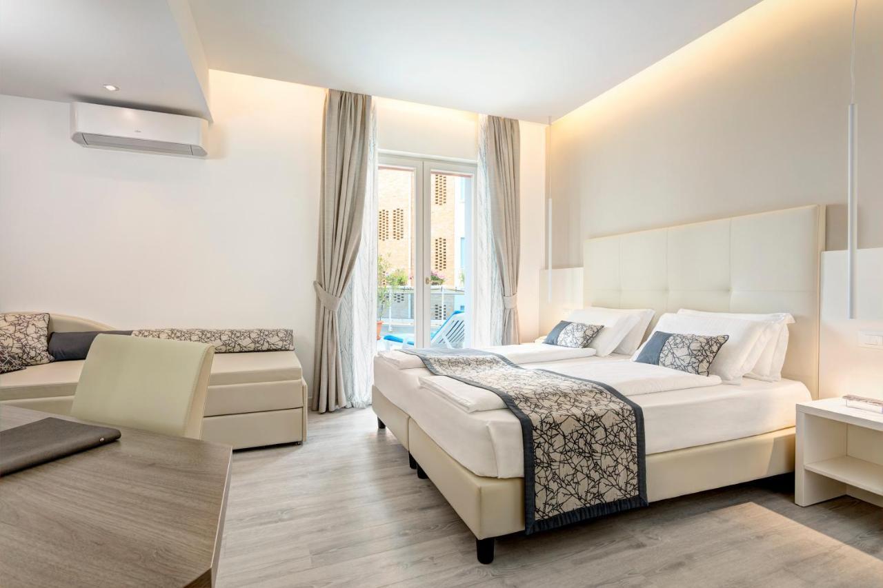 Hotel Cavalieri Palace & Suites Lido di Jesolo Eksteriør billede