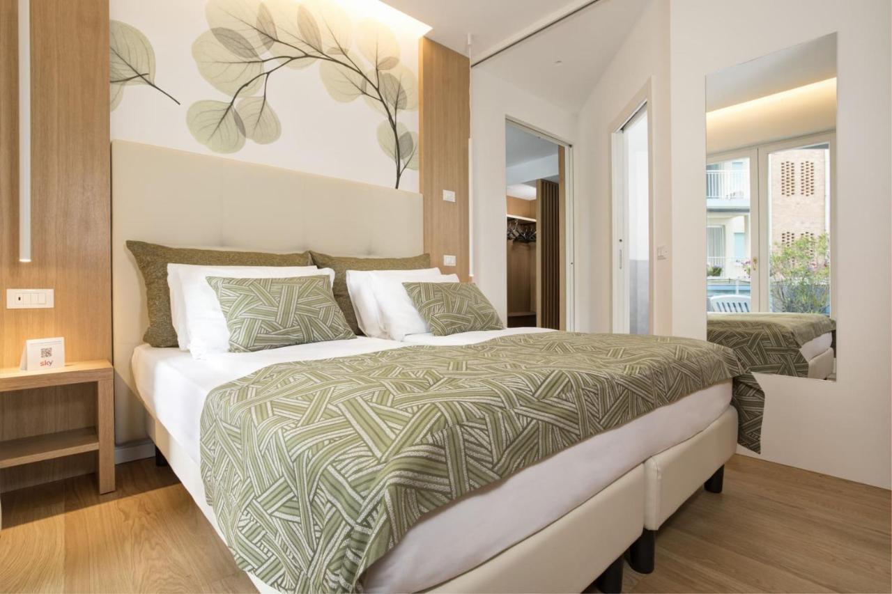 Hotel Cavalieri Palace & Suites Lido di Jesolo Eksteriør billede