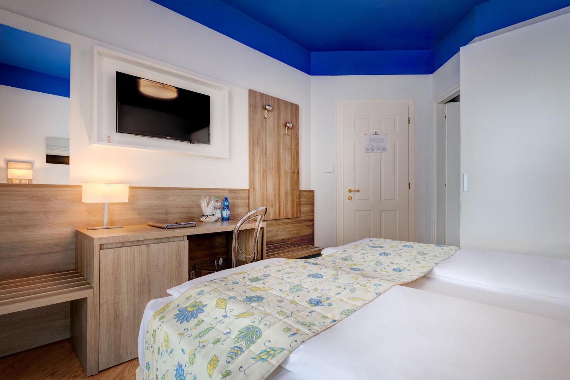 Hotel Cavalieri Palace & Suites Lido di Jesolo Eksteriør billede
