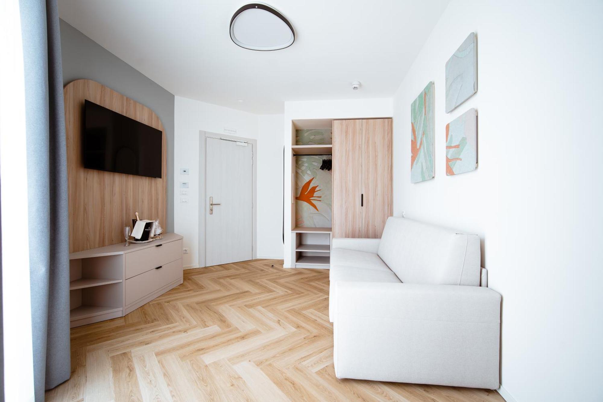 Hotel Cavalieri Palace & Suites Lido di Jesolo Eksteriør billede