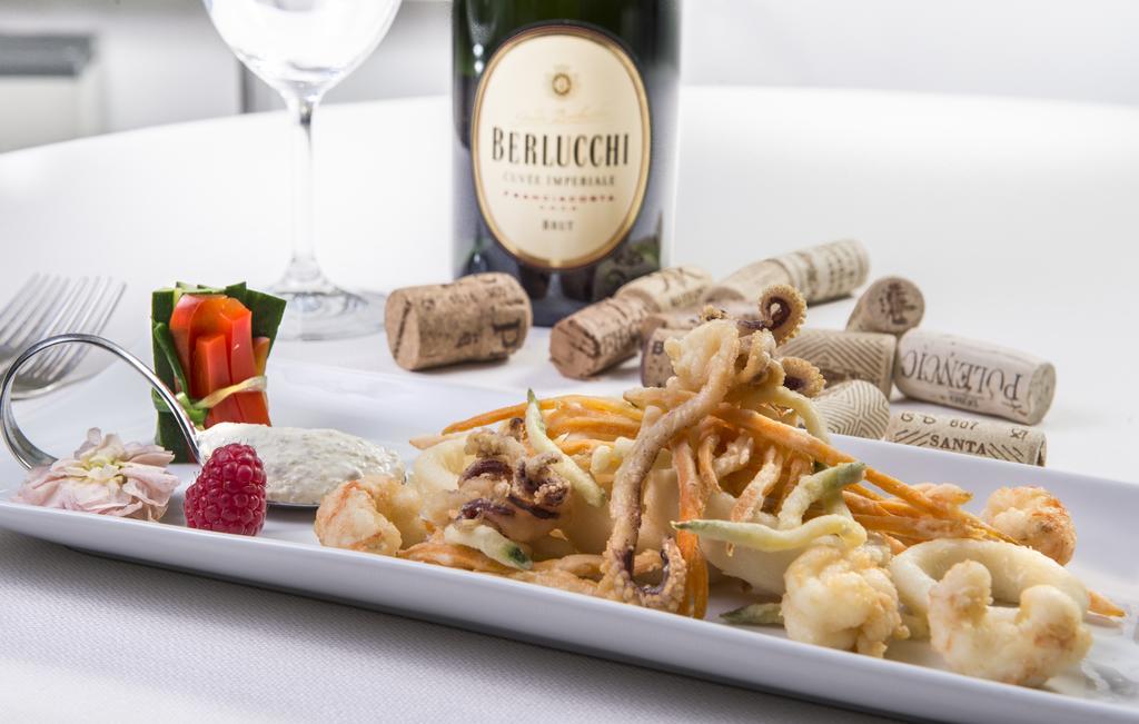 Hotel Cavalieri Palace & Suites Lido di Jesolo Eksteriør billede